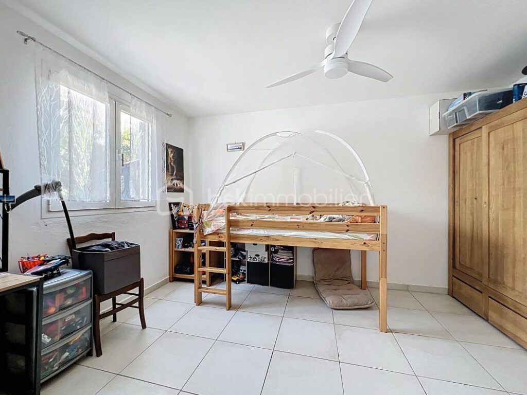 Ensemble immobilier villa et ses deux locatifs vue mer – 10 pièces – 7 chambres – 295 m²