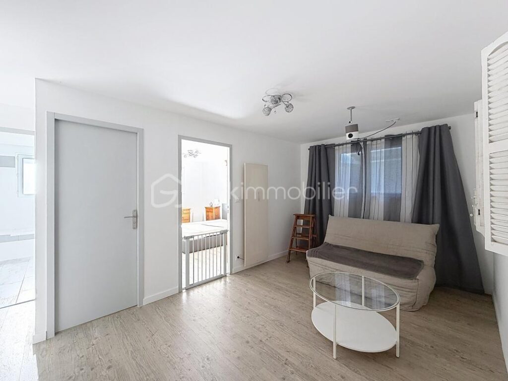 Maison contemporaine 136 m² – terrain 4 000 m² – grand séjour 60 m² – 10 min Redon – 5 pièces – 3 chambres – 136 m²