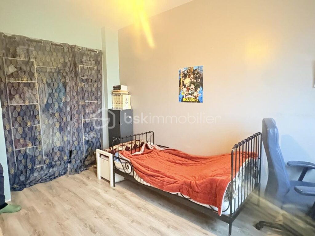 Maison familiale semi plain pied 148 m2 Libercourt – 7 pièces – 5 chambres – 147 m²