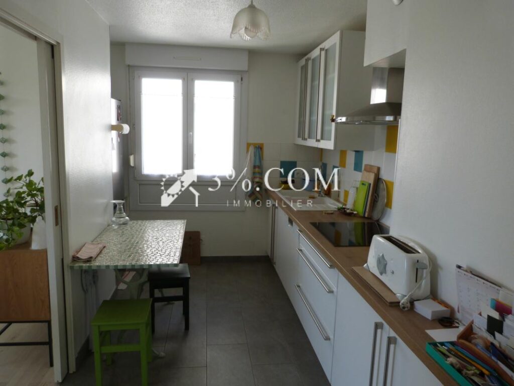 3%.COM-Neudorf : Duplex dernier étage 111m2 Robertsau – 4 pièces – 3 chambres – 91 m²