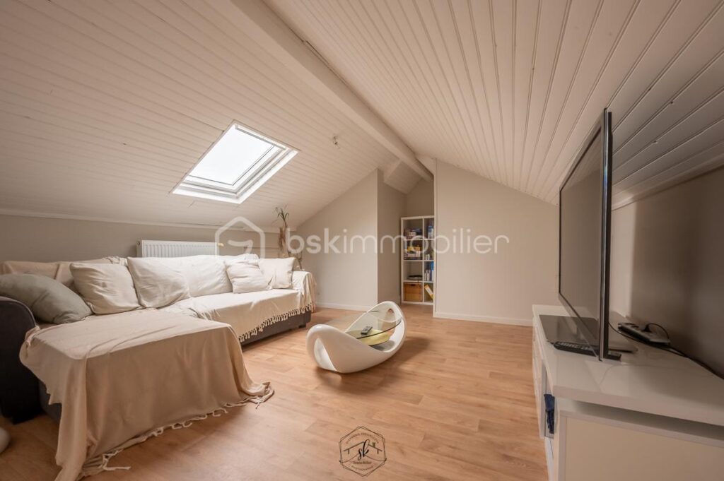 🔥 Maison d’exception 166 m² – Piscine chauffée – Vue panoramique – Terrain 1 289 m² – Fèves – 8 pièces – 4 chambres – 166 m²