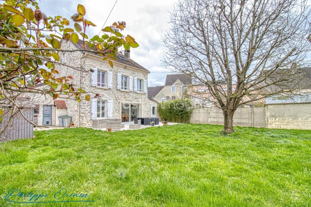 Maison individuelle à Vémars – 6 pièces – 3 chambres – 125 m²