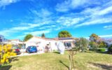 Villa récente de plain-pied avec piscine et vue dégagée – Bourg-Saint-Andéol – 5 pièces – 4 chambres – 126 m²