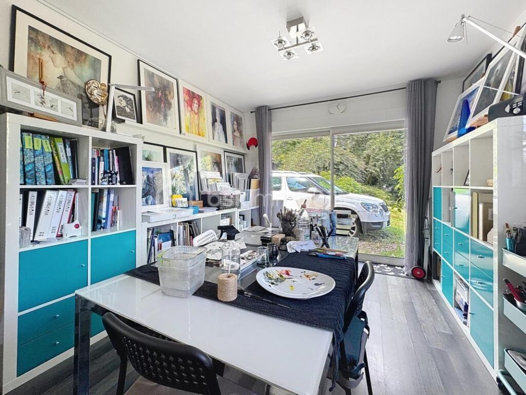 Élégante maison contemporaine de 149 m² au cœur d’un environnement privilégié – 5 pièces – 3 chambres – 149 m²