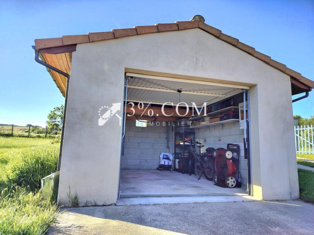 Chalet avec vue dégagée de 69m2 et 2 chambres sur 1330m2 clo – 3 pièces – 2 chambres – 69 m²