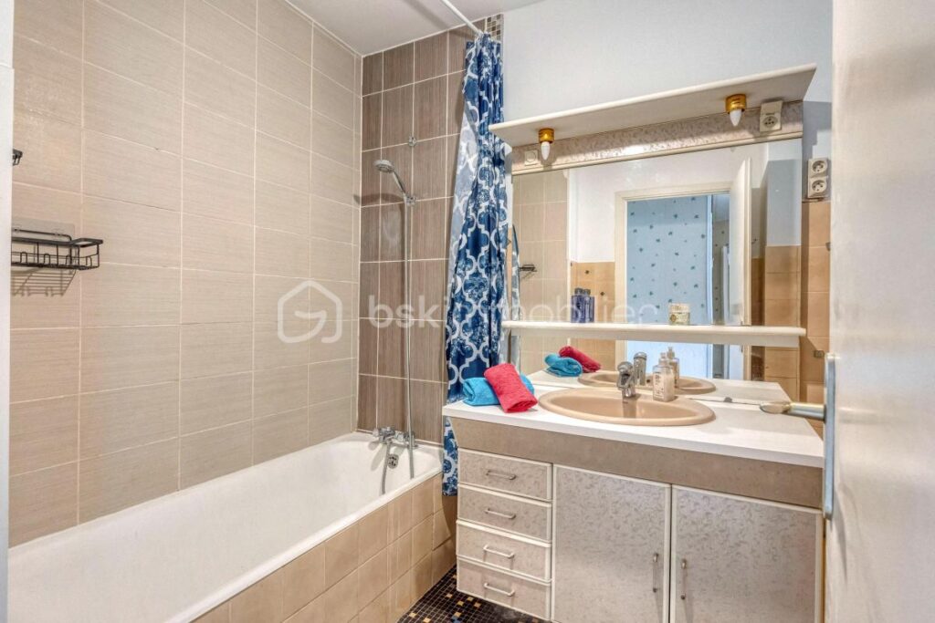 APPARTEMENT T4 93M² – 4 pièces – 2 chambres – 93 m²