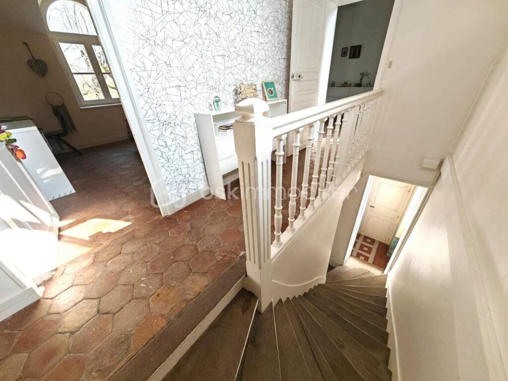 Maison de charme en bord de Seine – 5 chambres – 7 pièces – 5 chambres – 140 m²