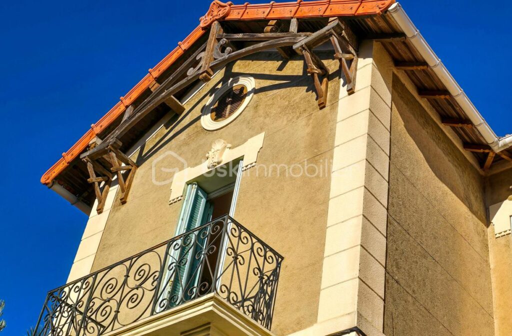 Sainte-Maxime – Centre-ville à pied, charme exceptionnel ! – 5 pièces – 2 chambres – 152 m²