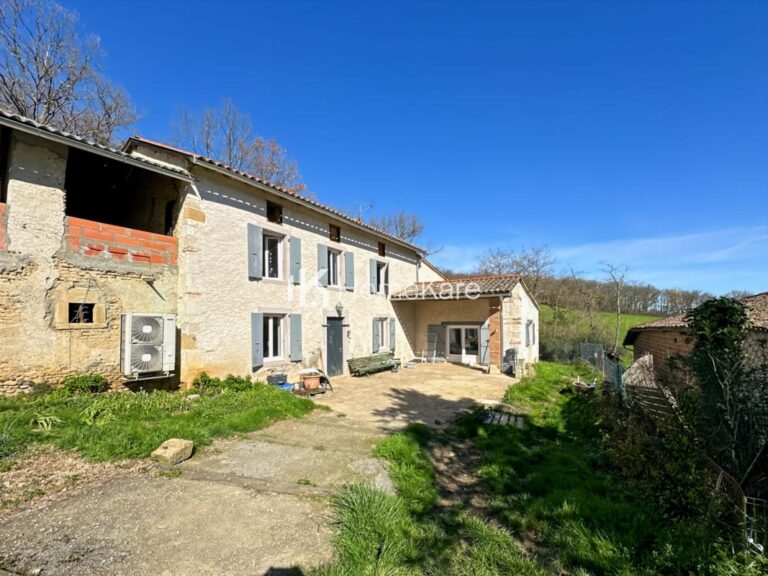 GROS POTENTIEL AVEC VUE SUR LES PYRÉNÉES – 5 pièces – 4 chambres – 170 m²
