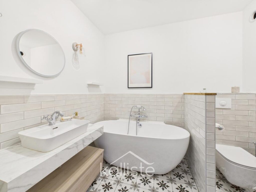 Appartement T5 131.87 m² de standing avec terrasse et garage – Ajaccio – 5 pièces – 4 chambres – 131 m²