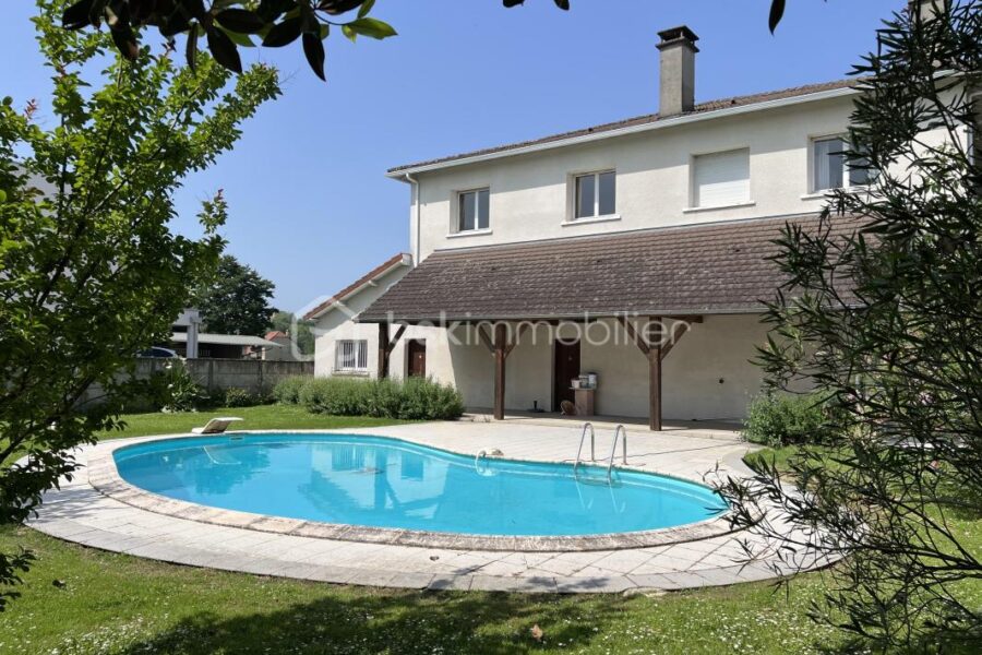 Maison à vendre à Gelos