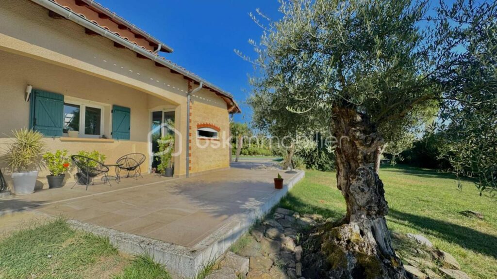 Couffouleux – Maison T6 avec piscine et sous-sol – 6 pièces – 4 chambres – 165 m²