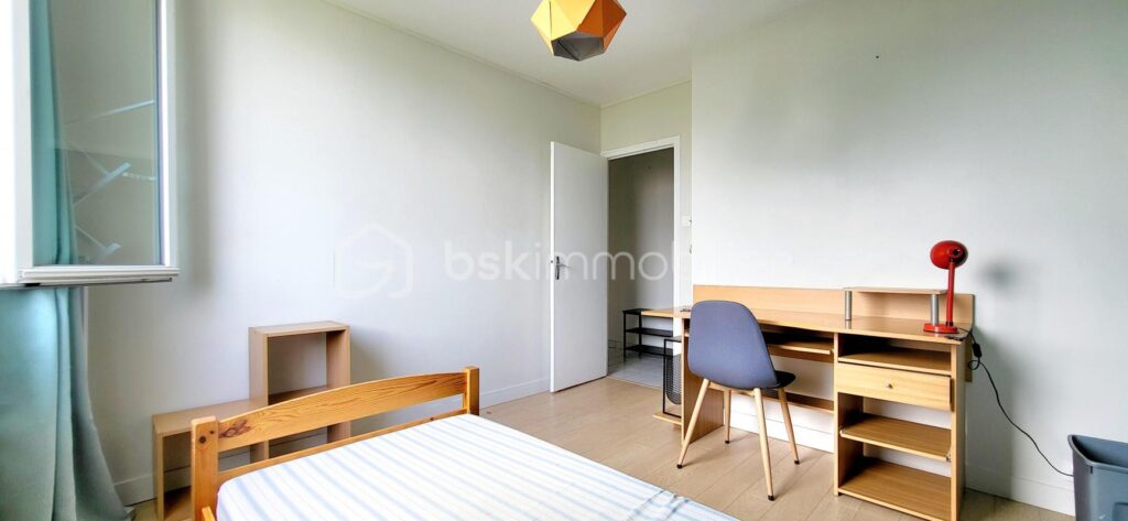 Vue dégagée en triple exposition au cœur de toutes les commodités – 3 pièces – 2 chambres – 70 m²