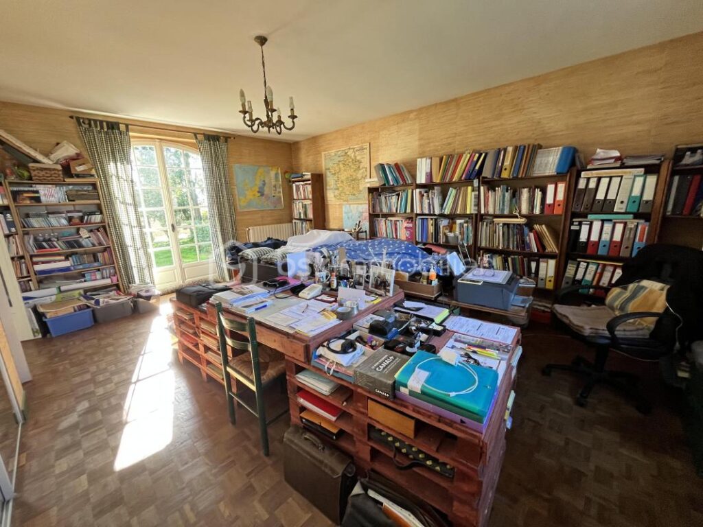 Magnifique maison de caractère sur son splendide parc arboré – 9 pièces – 6 chambres – 258 m²