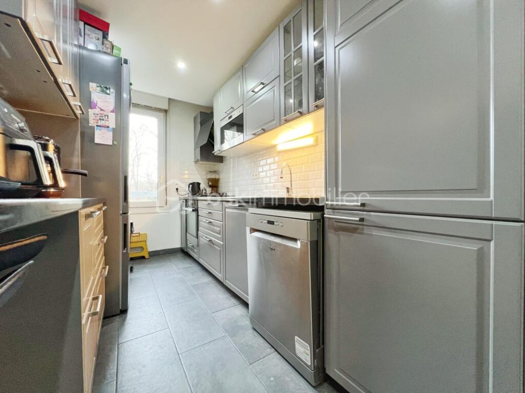 Votre nouveau coup de coeur dans un cadre verdoyant ! – 4 pièces – 3 chambres – 82 m²