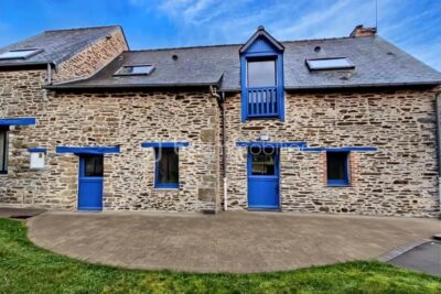 Longère de caractère dans un havre de paix, proche de l’axe RENNES-PARIS – 7 pièces – 5 chambres – 126 m²