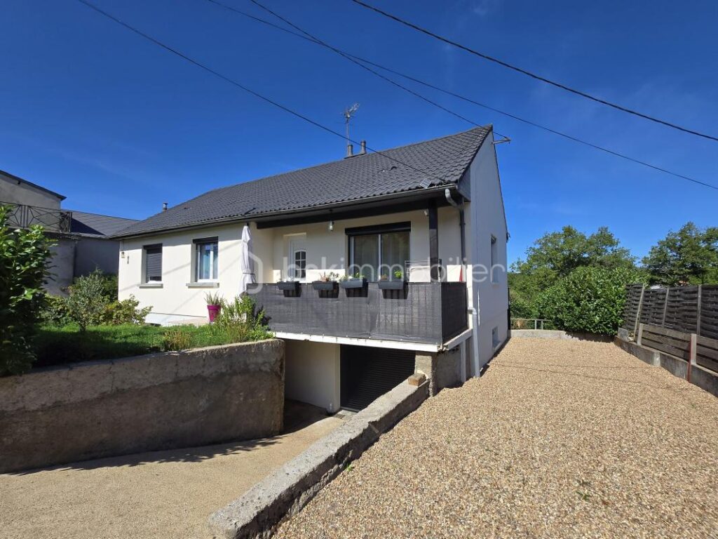 Magnifique Pavillon sur rez-de-jardin de 77 m² à La Machine – 4 pièces – 3 chambres – 77 m²