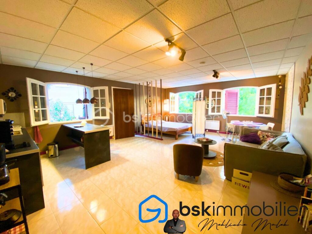 Maison d’Exception à Saint-Privat-des-Vieux – 7 pièces – 4 chambres – 175 m²