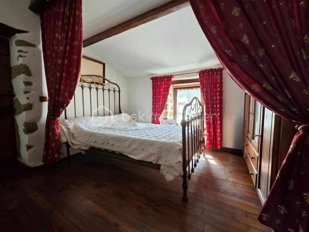 MAGNIFIQUE LOGIS ÉQUESTRE – 7 pièces – 4 chambres – 200 m²