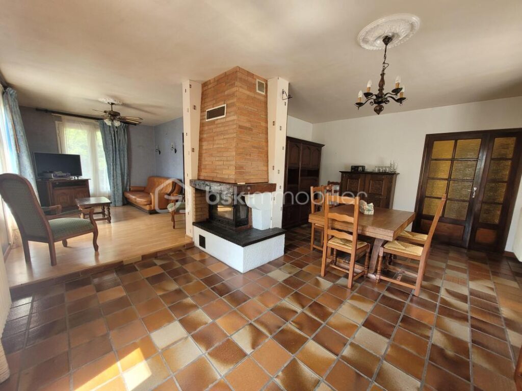 URGENT A VENDRE MAISON 5 PIÈCES 121 M² SANS VIS A VIS – 5 pièces – 4 chambres – 128 m²