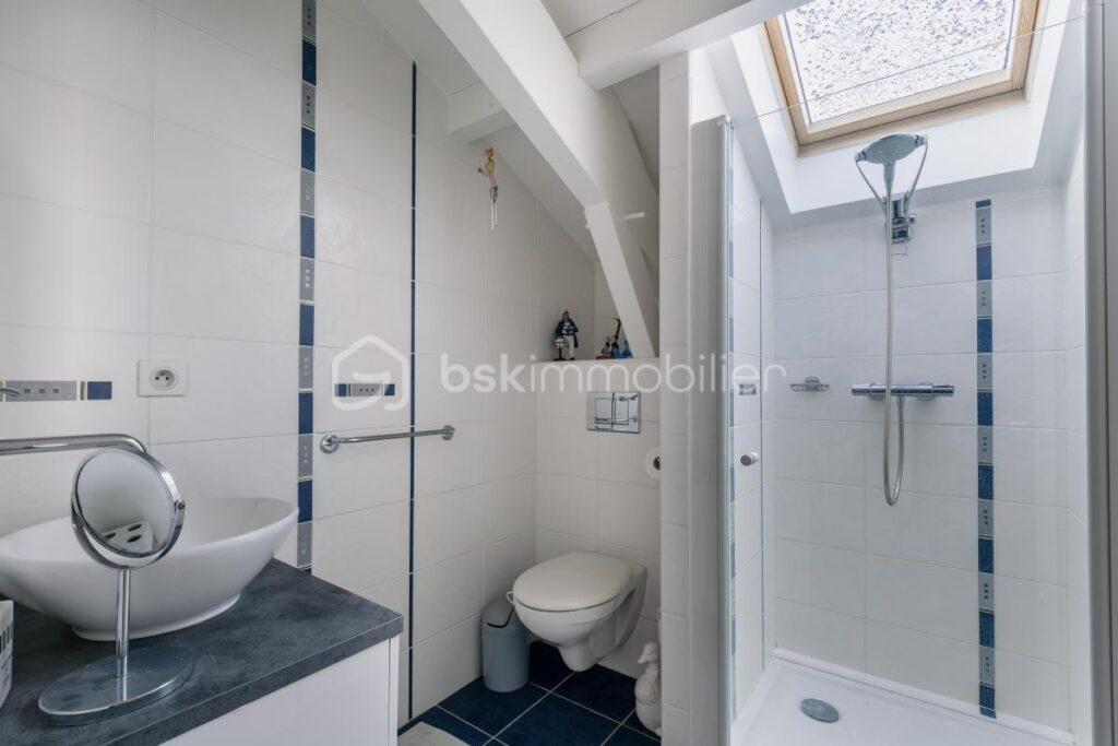 EXCLUSIVITE A SAISIR – 6 pièces – 3 chambres – 164 m²