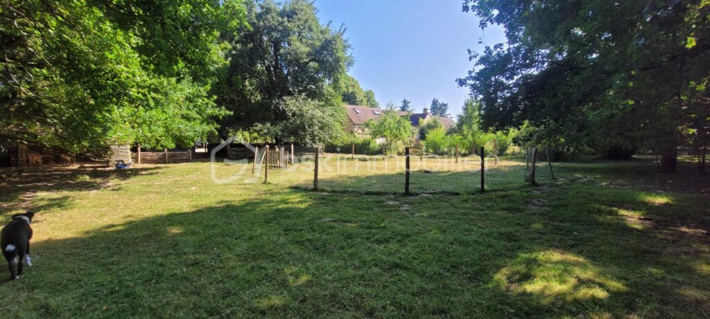 LONGERE 7 PIECES 175 M² TERRAIN 13757 – 7 pièces – 2 chambres – 175 m²