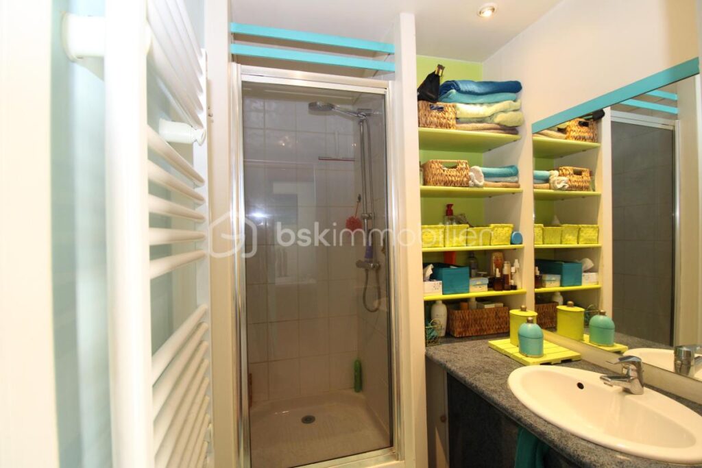 Maison 205 m2 5 ch – 7 pièces – 5 chambres – 205 m²