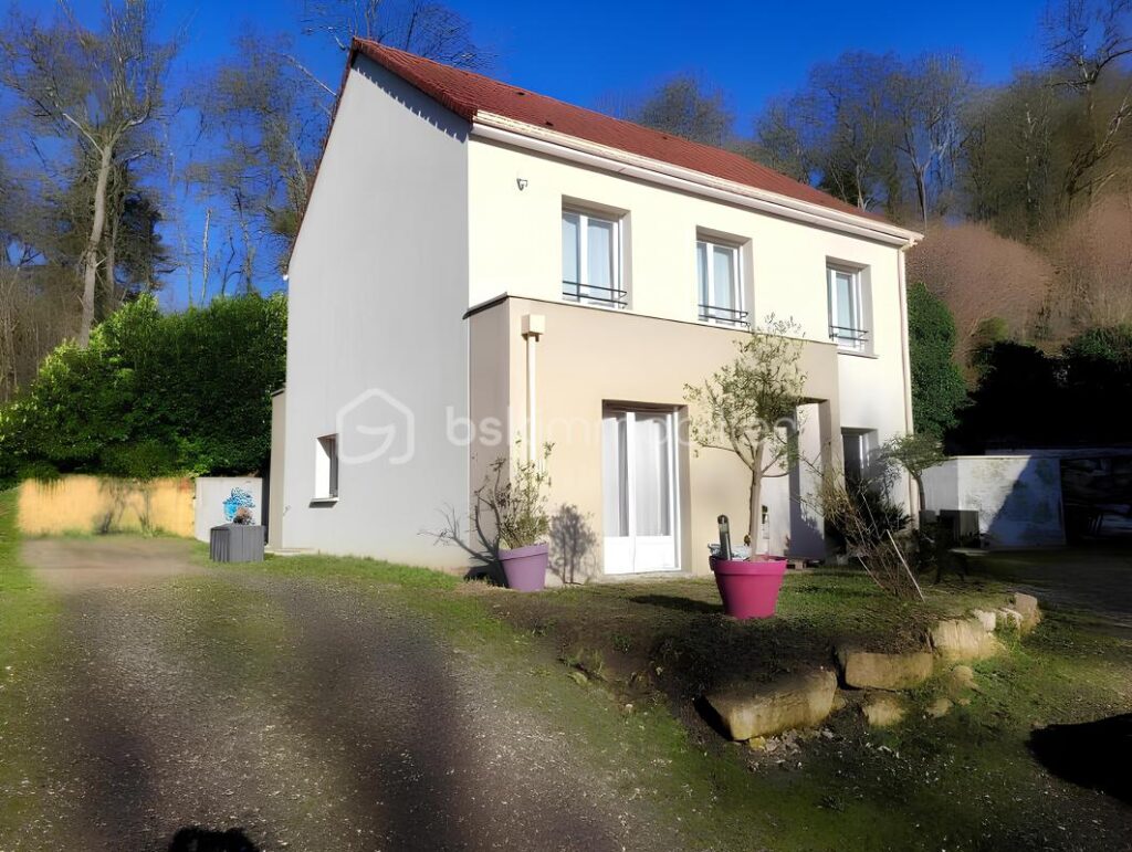 MAISON CONTEMPORAINE DE 160 M² DE SURFACE UTILE – VAUX-SUR-SEINE – 6 pièces – 4 chambres – 132 m²