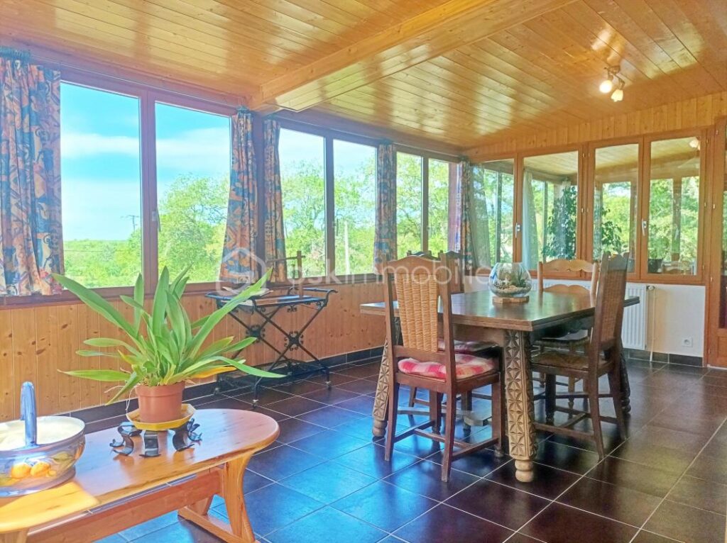 Maison 157m2 de plain-pied avec vue dégagée – 5 min de Catus – 6 pièces – 3 chambres – 157 m²