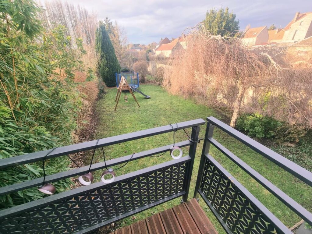 Semi plain-pied individuel, 5 chambres avec T2 indépendant – 7 pièces – 5 chambres – 125 m²