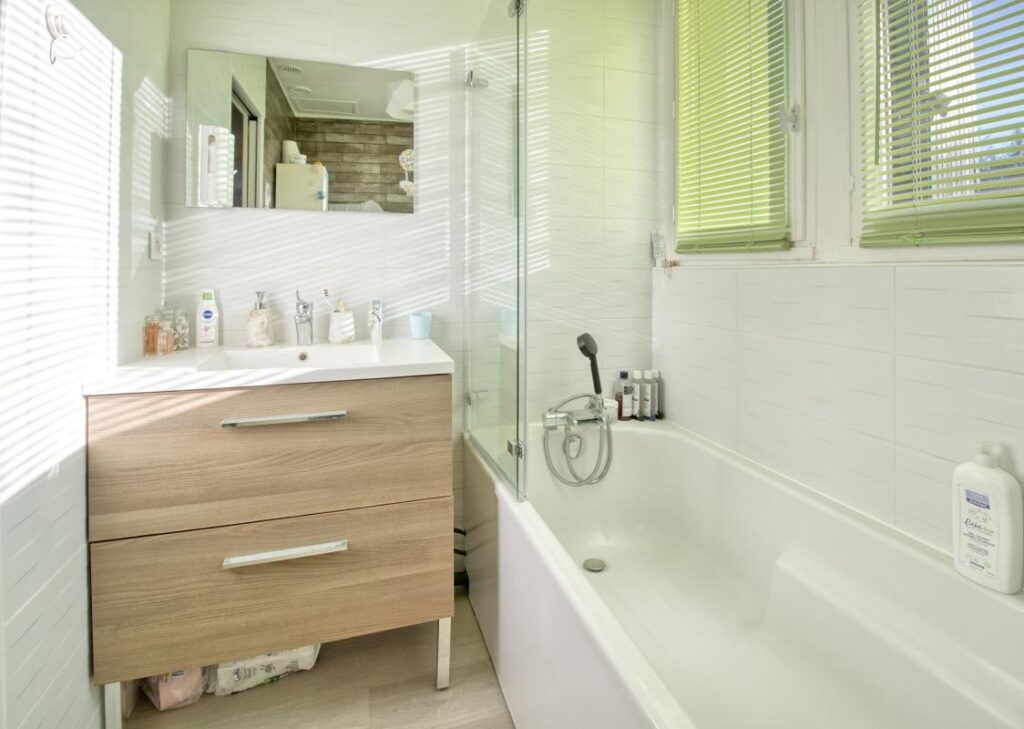 Grande maison avec dépendance – 5 pièces – 3 chambres – 120 m²