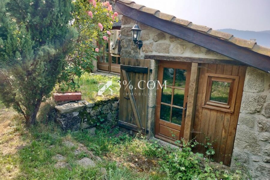 Maison à vendre à Saint genest lachamp