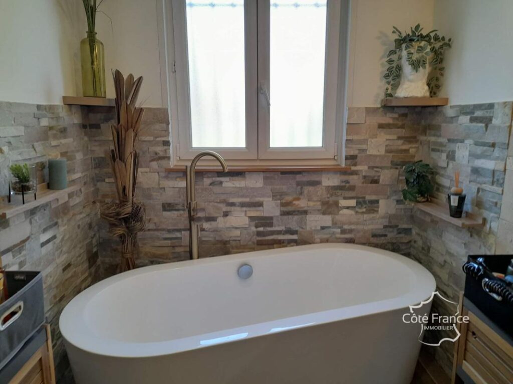 A 15 minutes de la BELGIQUE. Magnifique pavillon – 4 pièces – 3 chambres – 117 m²