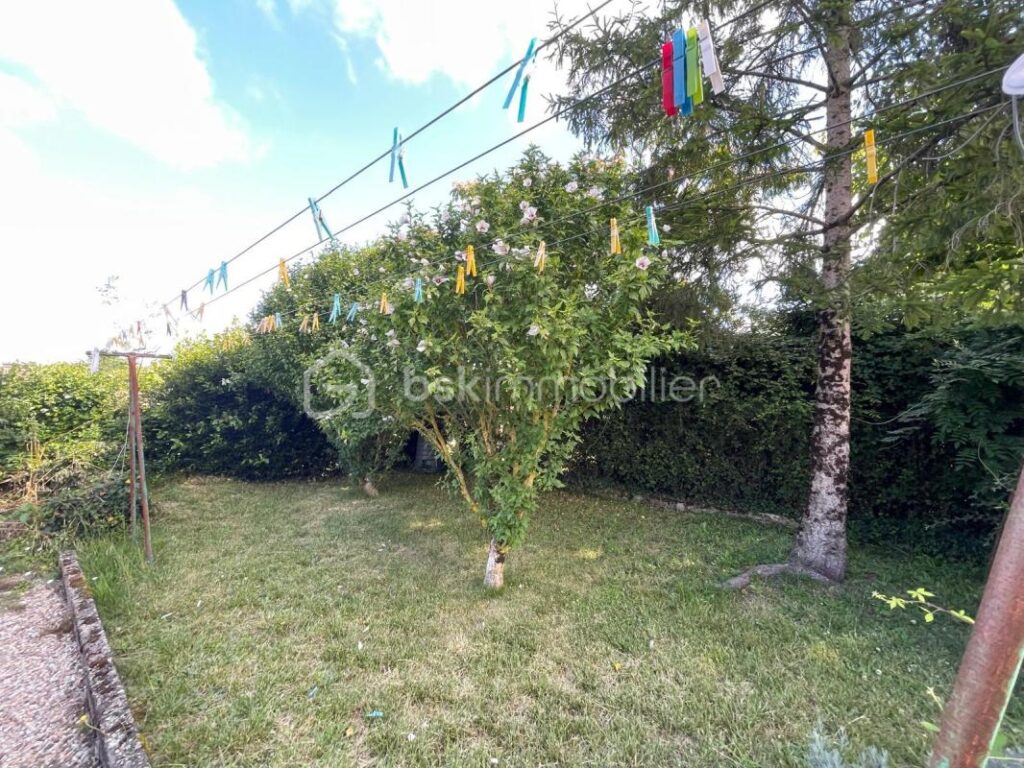 Exclusivité BSK Immobilier – Maison d’exception au cœur de la nature, à 2 minutes du centre-ville – 5 pièces – 3 chambres – 91 m²