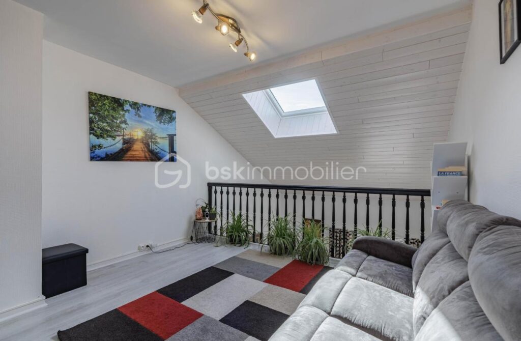 EXCLUSIVITE : APPARTEMENT DUPLEX DERNIER ETAGE ANNECY LE VIEUX 143 M2 – 7 pièces – 5 chambres – 143 m²