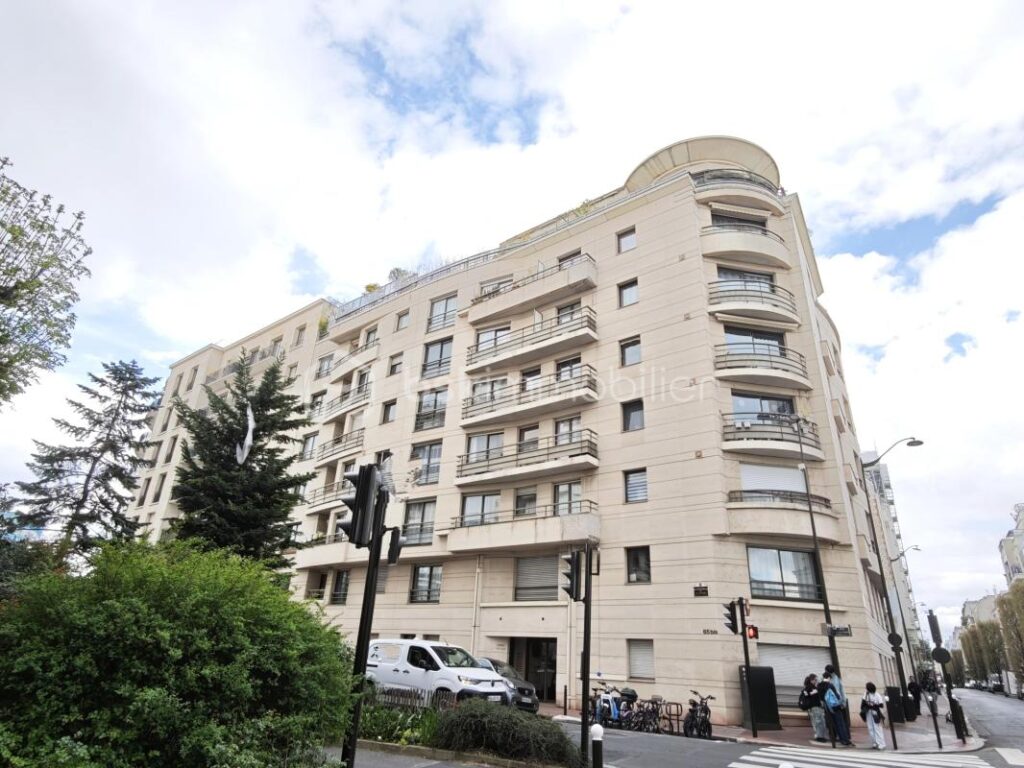 LEVALLOIS – PERRET Centre Ville : 2 pièces entièrement rénové – 2 pièces – 1 chambre – 46 m²
