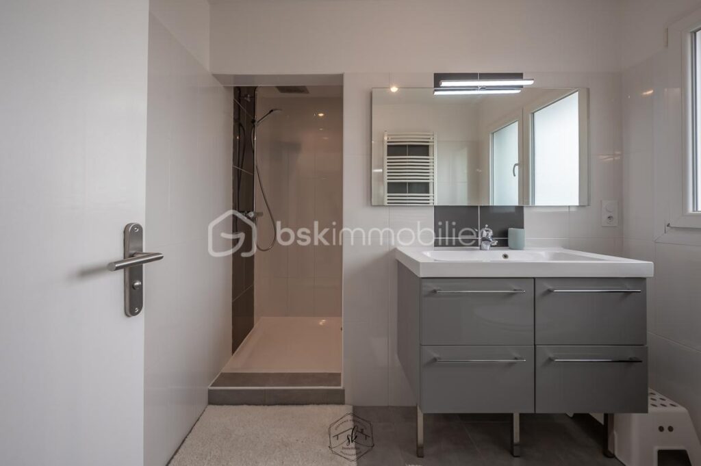 🔥 Maison d’exception 166 m² – Piscine chauffée – Vue panoramique – Terrain 1 289 m² – Fèves – 8 pièces – 4 chambres – 166 m²