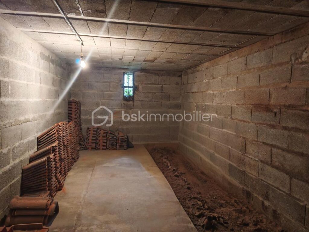 Maison familiale lumineuse avec sous-sol total et jardin – 6 pièces – 4 chambres – 126 m²