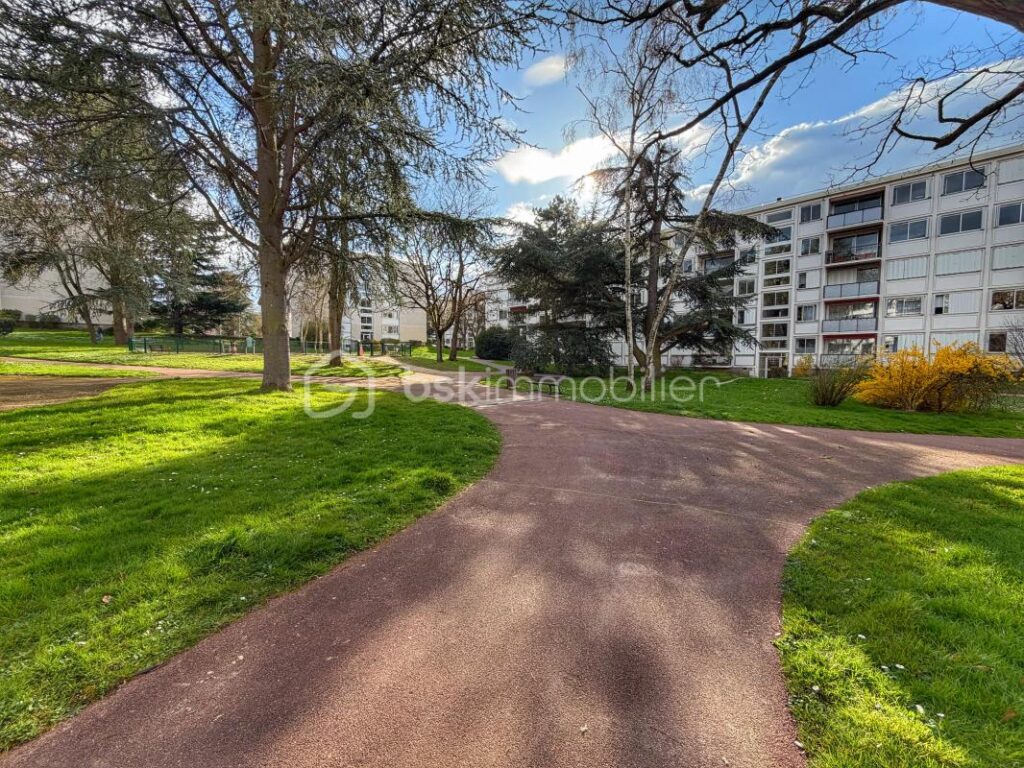 NOUVEAU EN PARFAIT ETAT ! – 3 pièces – 2 chambres – 52 m²