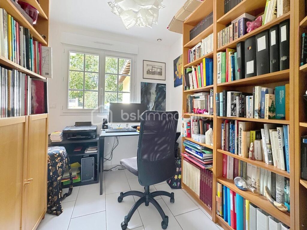 Élégante maison contemporaine de 149 m² au cœur d’un environnement privilégié – 5 pièces – 3 chambres – 149 m²