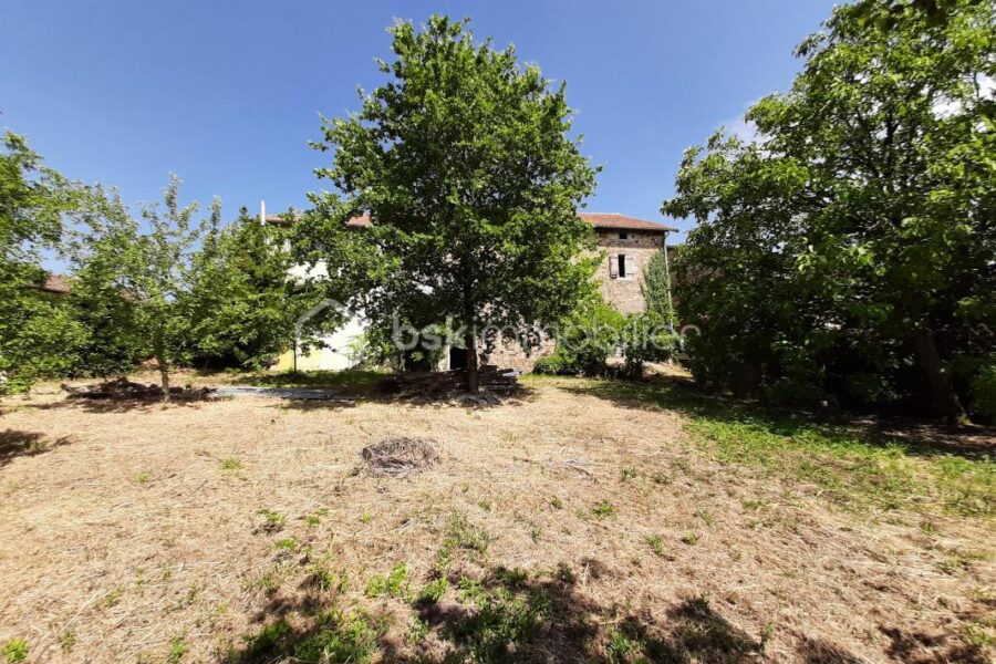 Maison à vendre à Saint christophe — Vue nature — photo 2