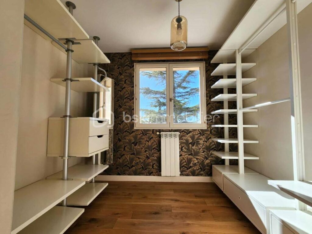 Superbe villa avec vue imprenable – 7 pièces – 4 chambres – 192 m²