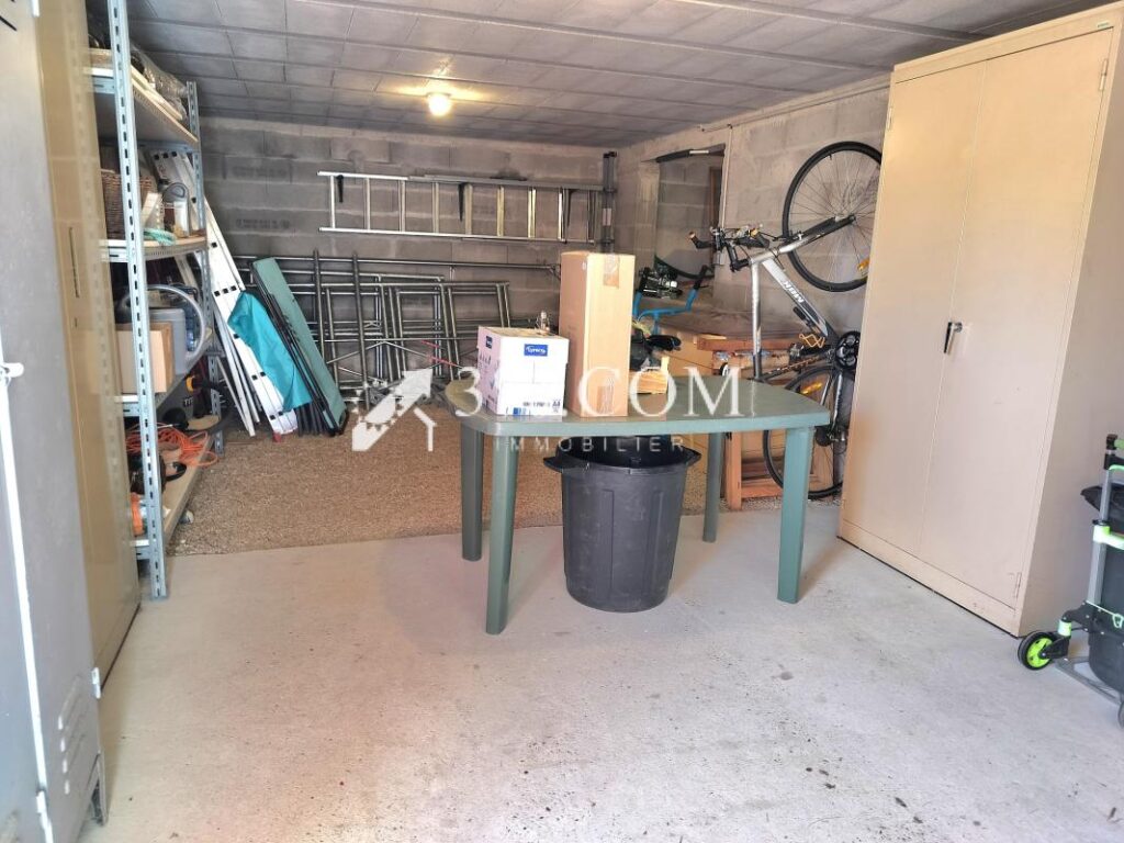 Chalet avec vue dégagée de 69m2 et 2 chambres sur 1330m2 clo – 3 pièces – 2 chambres – 69 m²