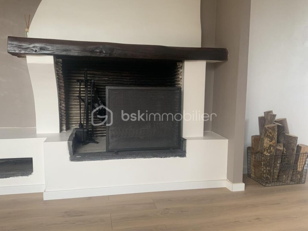 Le Port-Marly- Rue de Paris- Au calme- Prêt à habiter- – 4 pièces – 3 chambres – 62 m²