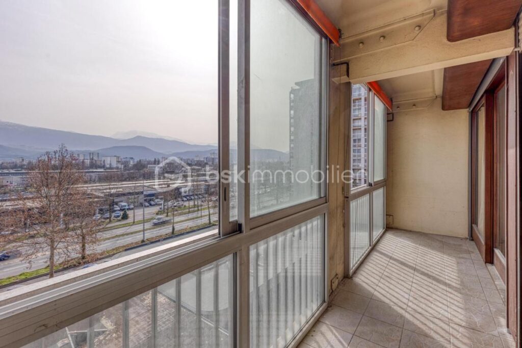 APPARTEMENT T4 93M² – 4 pièces – 2 chambres – 93 m²