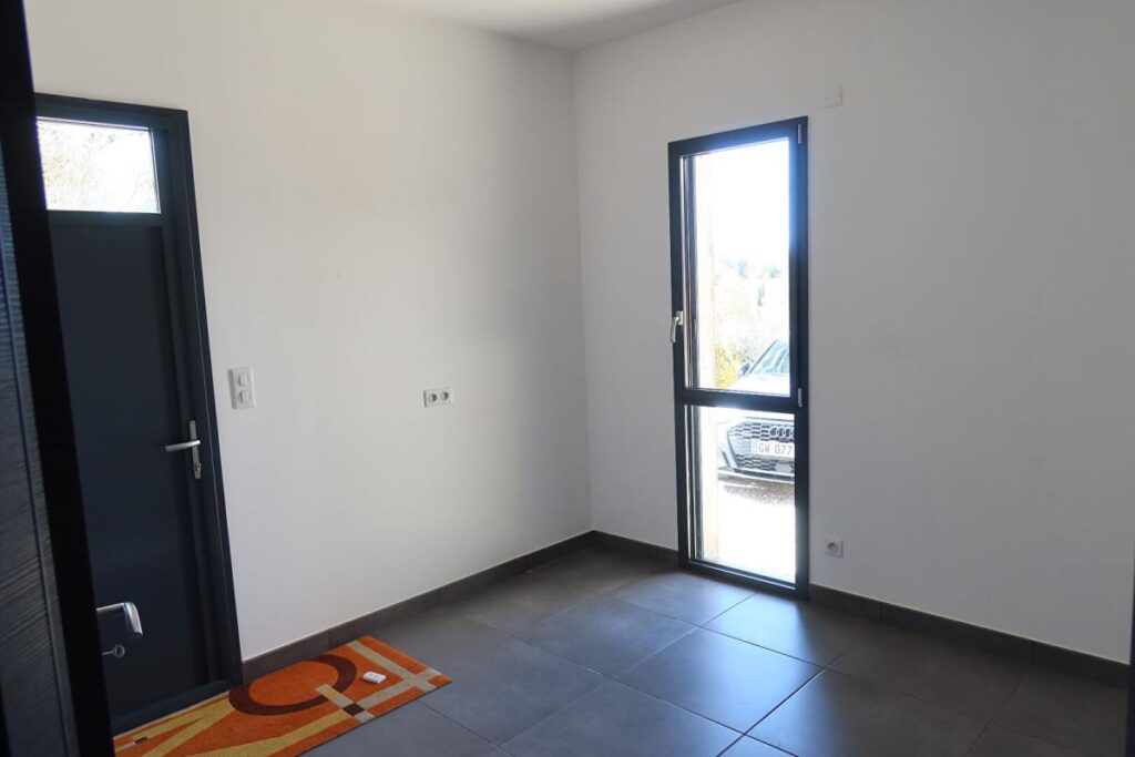 Maison d’architecte Besancon 7 pièce(s) 153 m2 – 7 pièces – 4 chambres – 153 m²