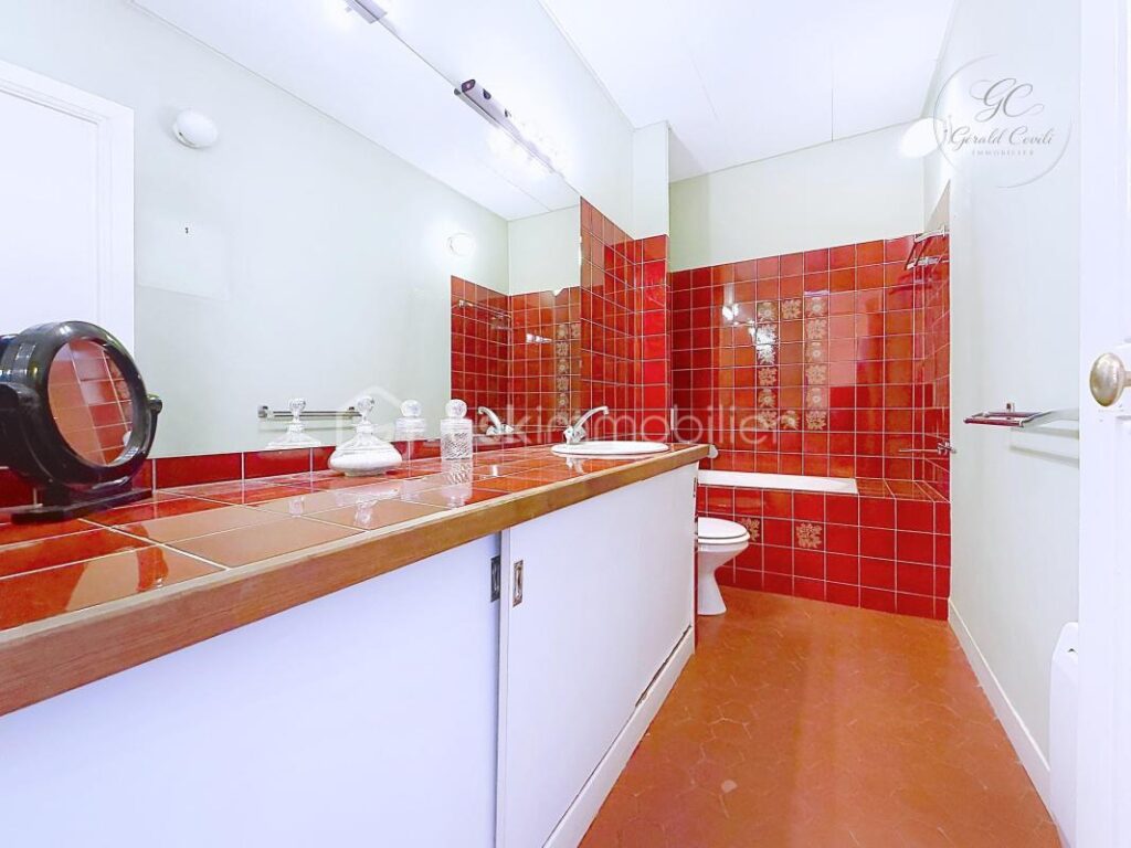 Appartement 5/6 pièces de 104 m² à Grasse – 5 pièces – 3 chambres – 103 m²