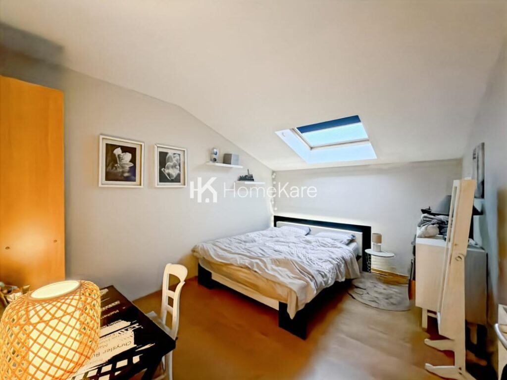 MAISON AVEC PISCINE ET VUE – 6 pièces – 5 chambres – 165 m²