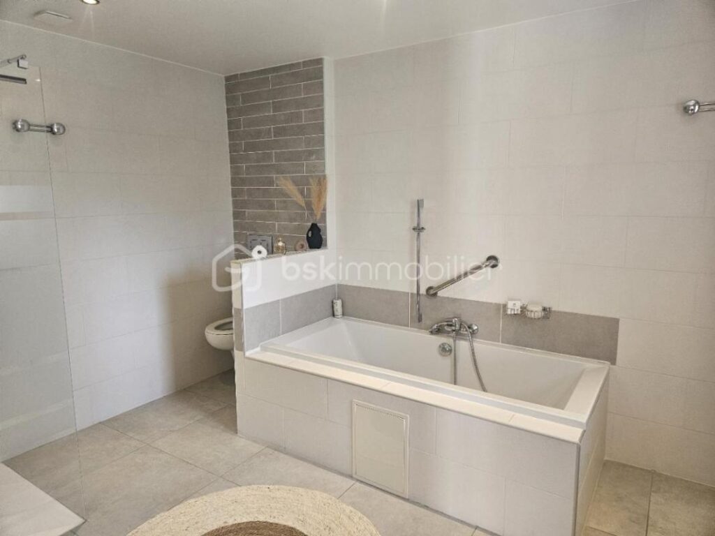 DEMEURE D’EXCEPTION À GOUVIEUX : Luxe, Calme et Proximité – 6 pièces – 4 chambres – 197 m²