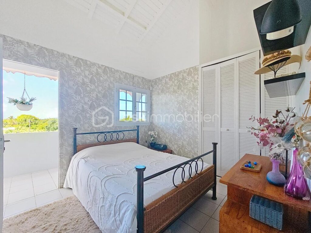 Villa de caractère 4 chambres Saint Francois – 6 pièces – 4 chambres – 165 m²